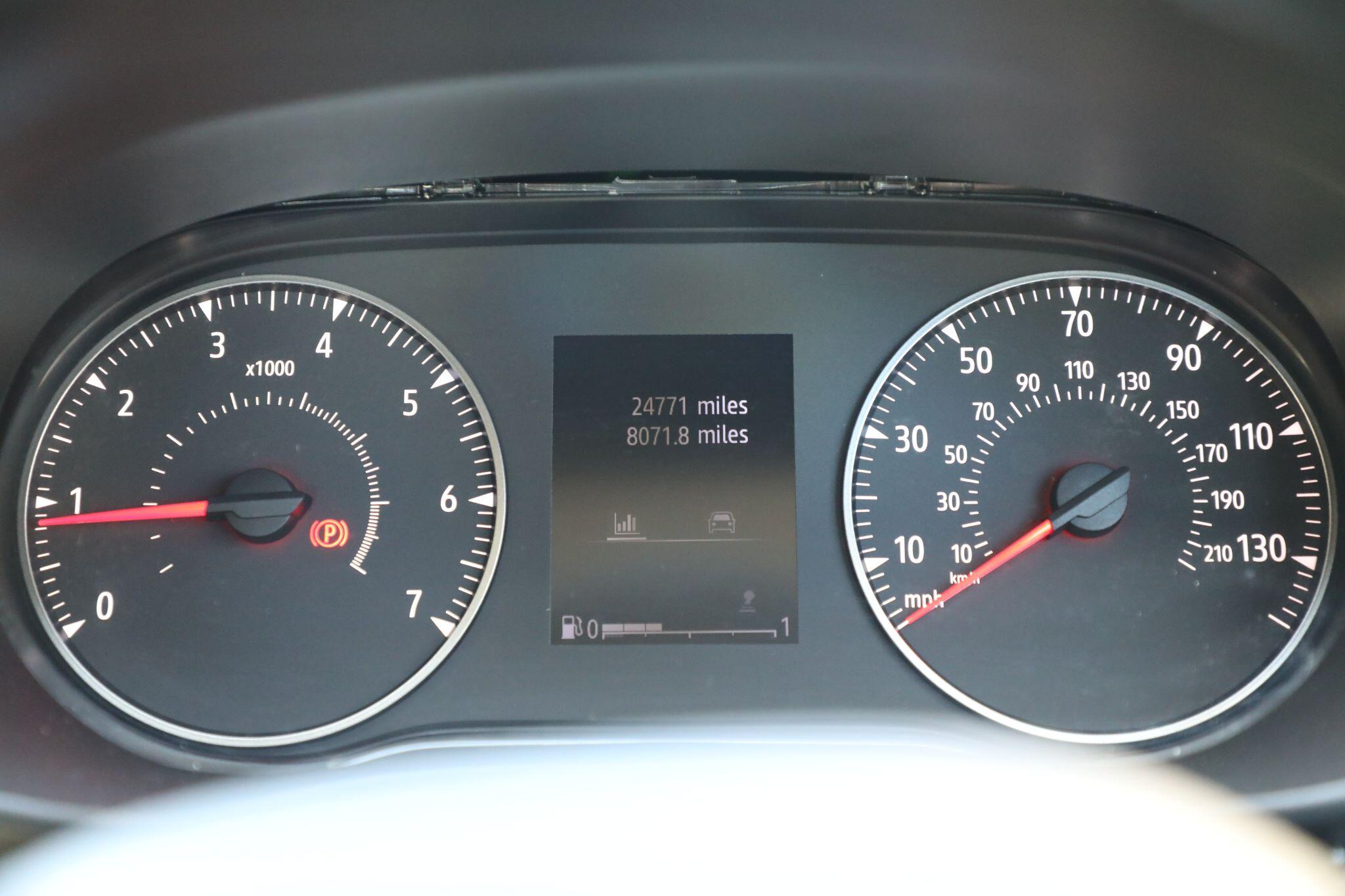 Large vehicle image